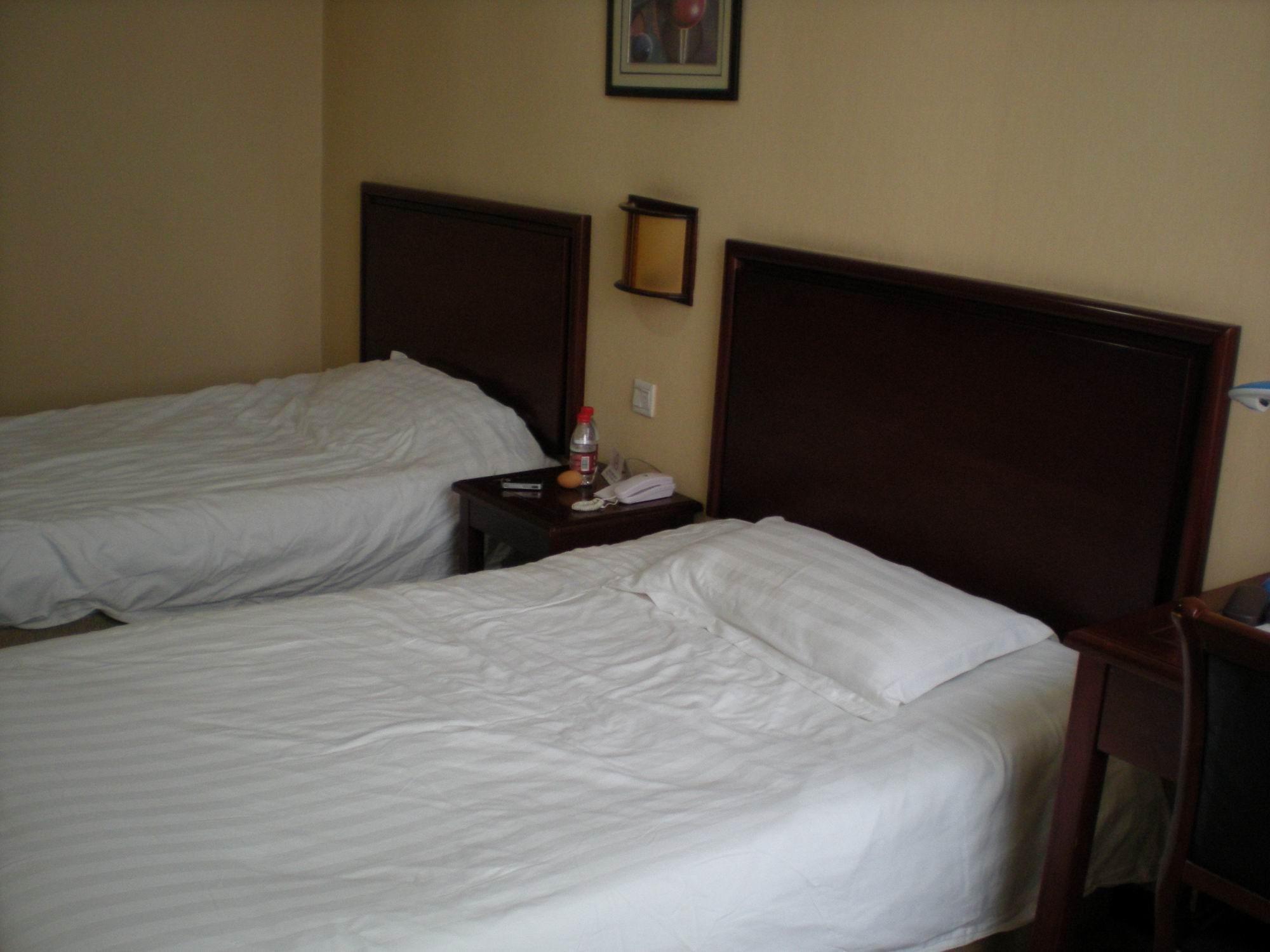 Fengye Super8 Lujiazui Hotel เซี่ยงไฮ้ ภายนอก รูปภาพ
