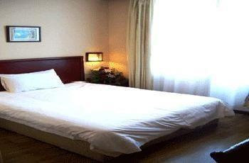 Fengye Super8 Lujiazui Hotel เซี่ยงไฮ้ ภายนอก รูปภาพ